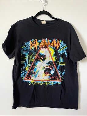 Def Leppard Hysteria Black Graphic Band Tee large